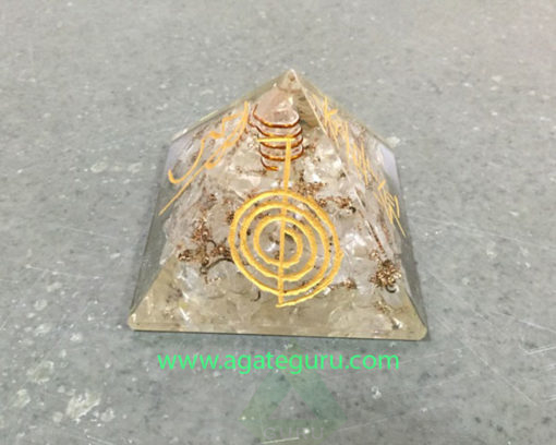 Crystal-Quartz-Engrave-Orgone-Pyramid